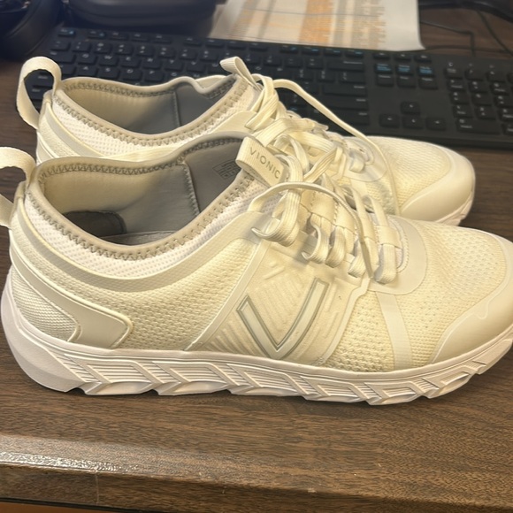 Vionic Women's Captivate - Picture 3 of 5